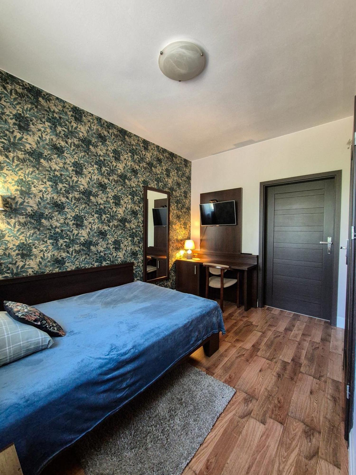 Noclegi Pod Lasem Lublin Exterior foto